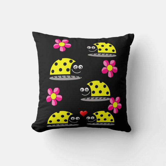 throw pillow decore ladybug (Front)