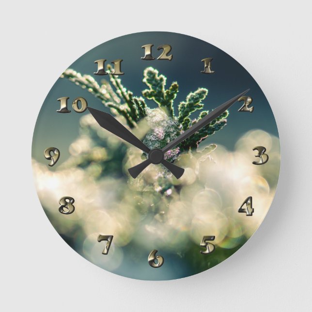 Thuja Winter Ice Crystals Round Clock (Front)
