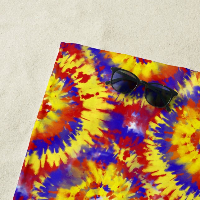 Tie Dye Designs Art Lover Artist Paint Techniques Beach Towel (In Situ)
