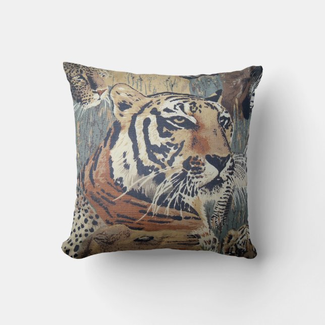 Tiger big cat Wildlife Animals print throw pillow (Front)