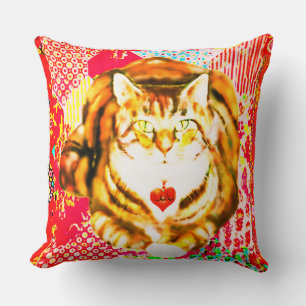 Tiger Cat Decoratie Red Fabrics DesignThrow Pillow