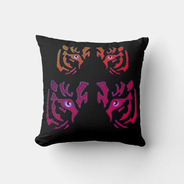 Tiger Face Black Cushion (Front)