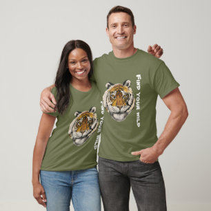 Tiger painting, looking at camera personalise text T-Shirt