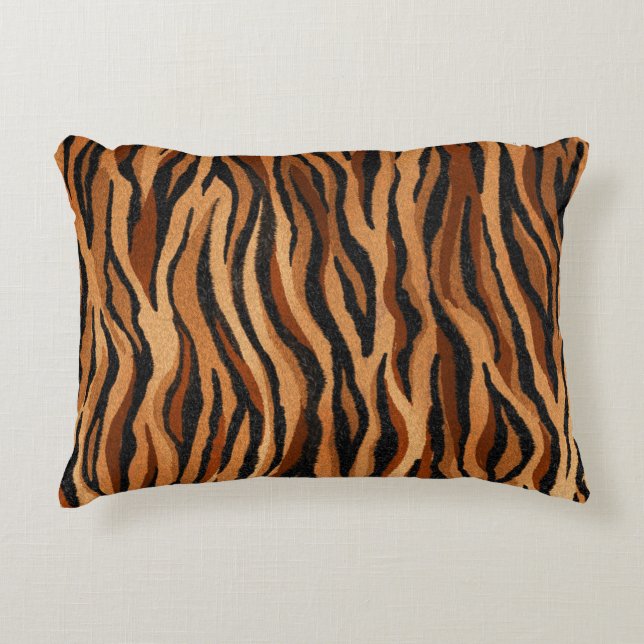 Tiger skin: hand-drawn seamless pattern. decorative cushion (Front)