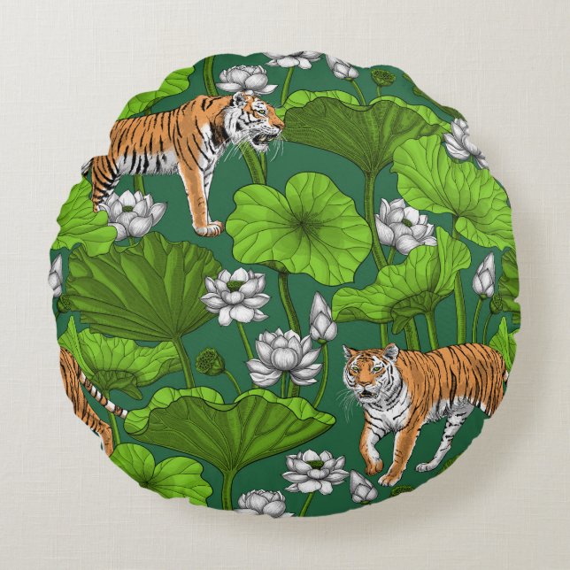 Tigers in the white lotus pond round cushion (Front)