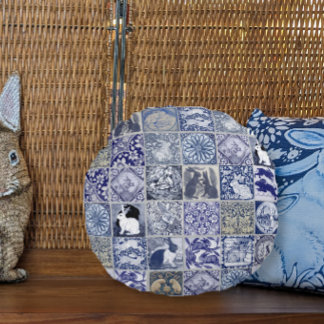Tile Rabbit Blue White Mosaic Pattern Vintage Round Cushion