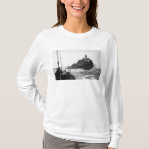 Tillamook, Oregon Lighthouse from Ship Photograp T-Shirt