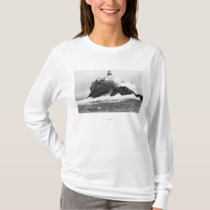 Tillamook, Oregon Lighthouse Near Seaside, OR T-Shirt