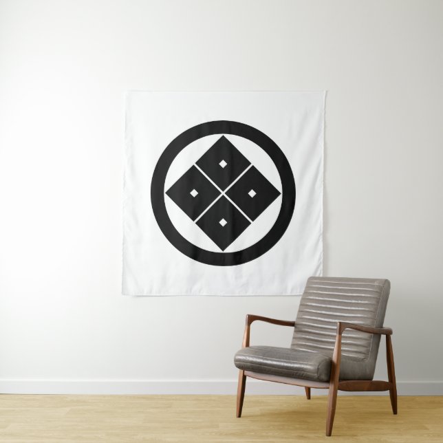 Tilted four-square-eyes in a circle tapestry (In Situ)