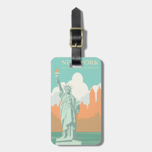 Timeless New York: Statue of Liberty in the City Luggage Tag
