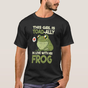 Toad ally in Love with her Cute Bullfrog Frog T-Shirt
