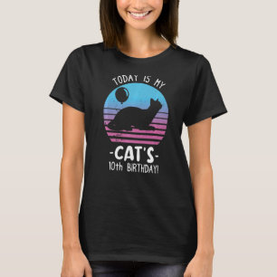 Today is my cats 10th birthday 10 Year Old Cat Bir T-Shirt
