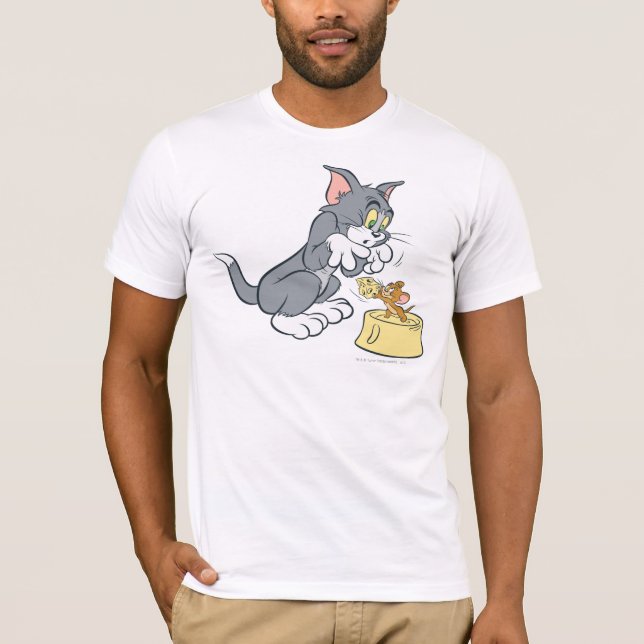 Tom and Jerry Feed The Cat T-Shirt (Front)
