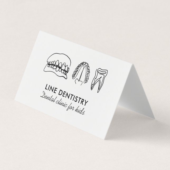 Tooth whitening dental clinic minimal dentist business card (Front)