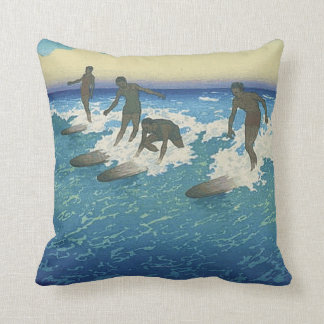 TOP Motion on the Ocean Cushion