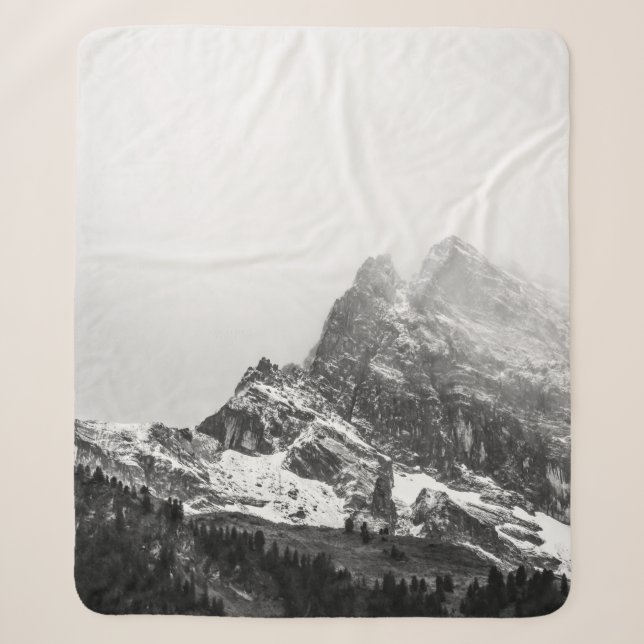 TOP VIEW OF SNOWY MOUNTAIN SHERPA BLANKET (Front)