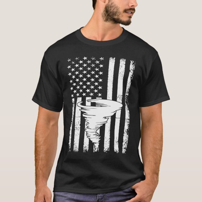 Tornado US Flag Hurricane Storm Tornado Chaser Men T-Shirt (Front)