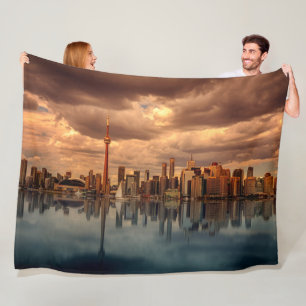 TORONTO FLEECE BLANKET