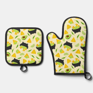 Tortilla Chips and Guacamole Pattern Oven Mitt & Pot Holder Set