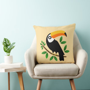 Toucan of the tropical black cushion