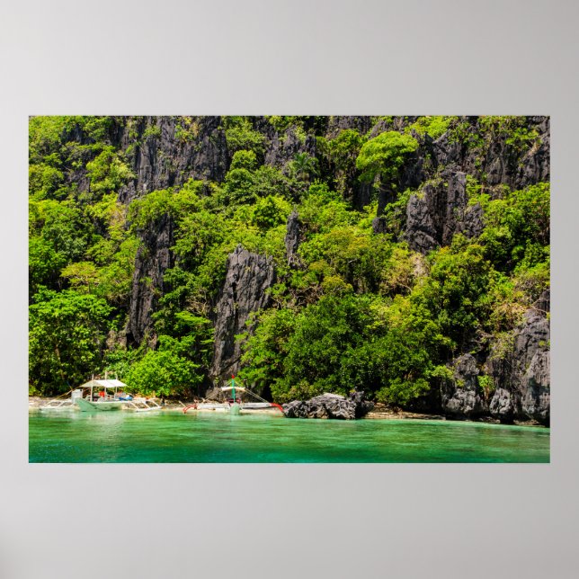 Tourist At Bacuit Archipelago Poster (Front)