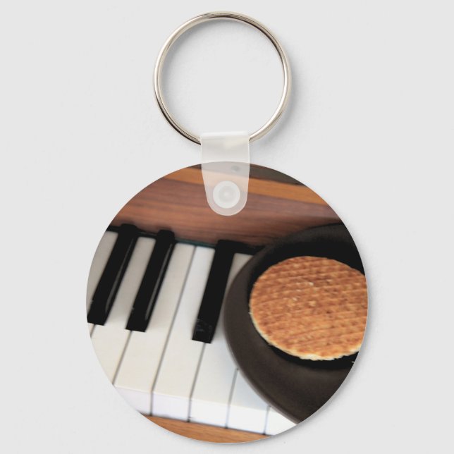 Tout Va Bien – Stroopwafel & Piano Key Holder Key Ring (Front)