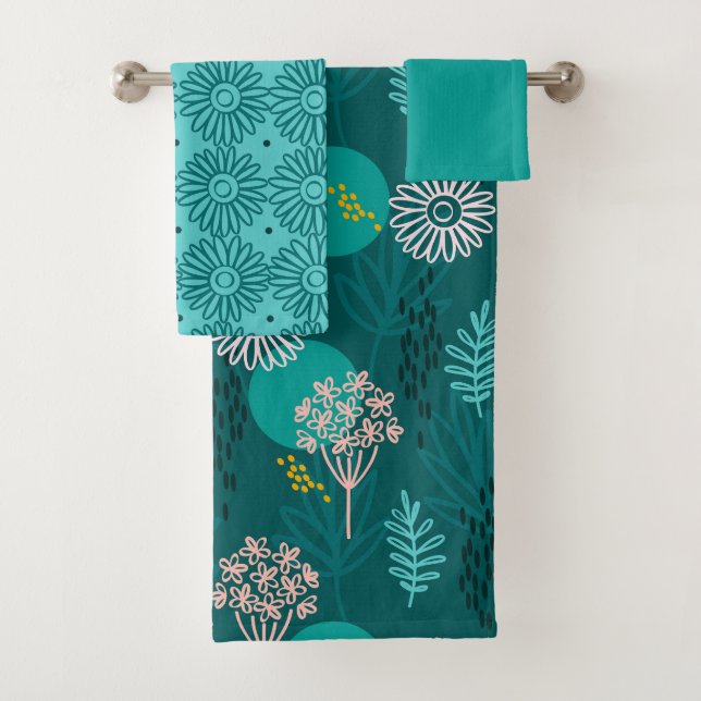 Towel with a modern minimalist design. (Insitu)