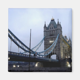 tower of london magnet