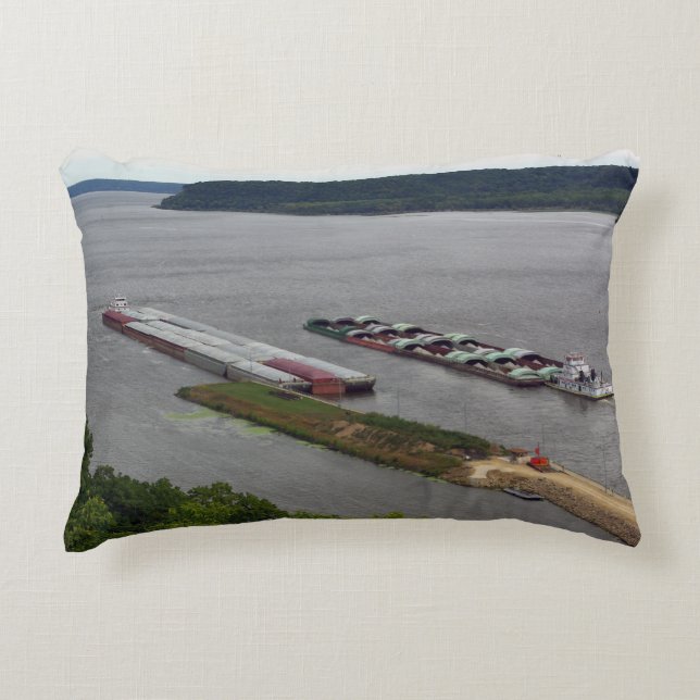 Tows Passing accent pillow (Front)