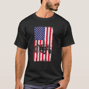 Tractor USA Flag Barnyard Harvest Farming Barn Cat T-Shirt