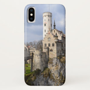 Traditional Castle on Cliff on Cloudy Day Case-Mate iPhone Case