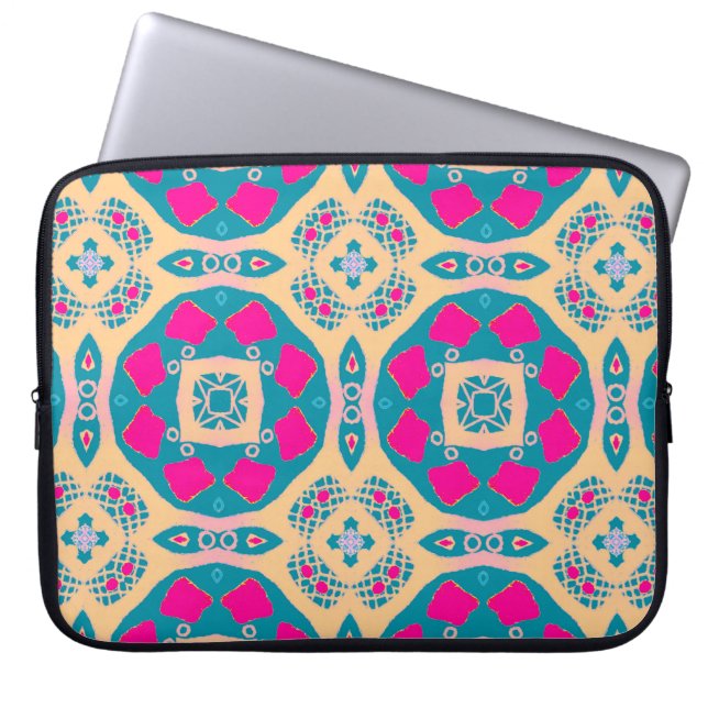 Traditional drawing. Repeat Peruvian Patchwork. Ti Laptop Sleeve (Front)