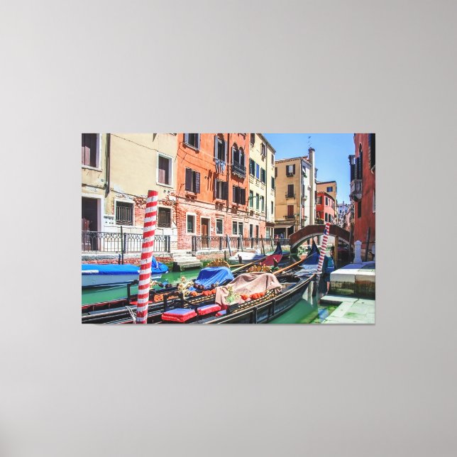 Traditional gondola in Venice Canvas Print (Front)