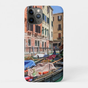 Traditional gondola in Venice Case-Mate iPhone Case