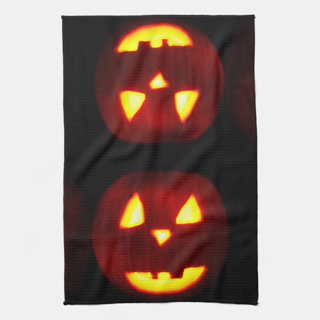 TRADITIONAL HALLOWEEN PUMPKIN towel (Vertical)