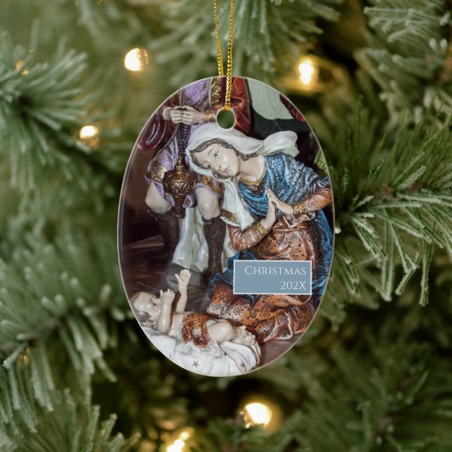 Traditional Nativity Manger Scene Ceramic Ornament (Tree)