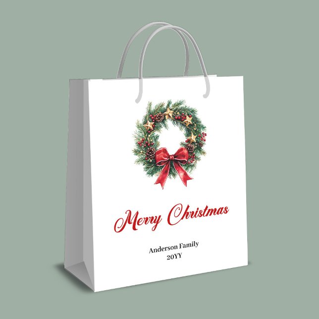 Traditional pine wreath Christmas bag with berries (Traditional pine wreath Christmas bag with berries)