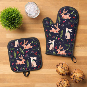 Traditional Rabbit Illustration Oven Mitt & Pot Holder Set