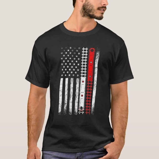 Trains on rails american flag locomotive model rai T-Shirt (Front)