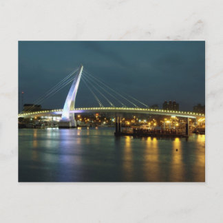 Travel collecting postcard 32