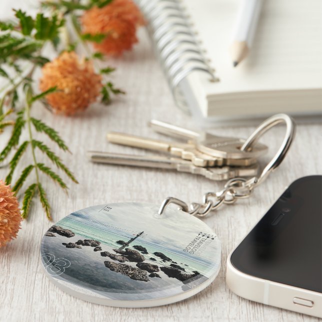 travelog_3 acrylic key ring (Front Right)