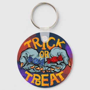 Treak or Treat Scary Halloween Pumpkin   Key Ring