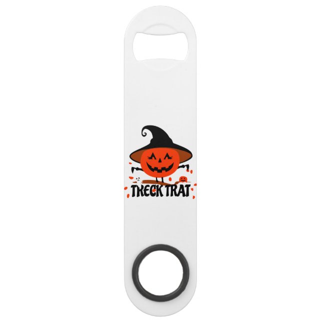 Treck Trat Pumpkin Smiling (Front)