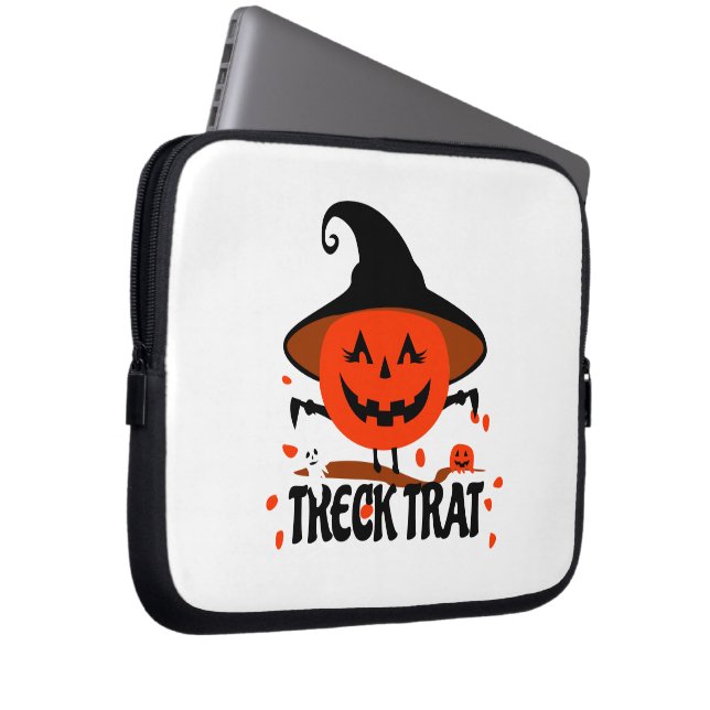 Treck Trat Pumpkin Smiling Laptop Sleeve (Front Right)