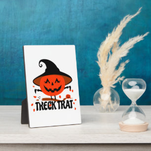 Treck Trat Pumpkin Smiling Plaque