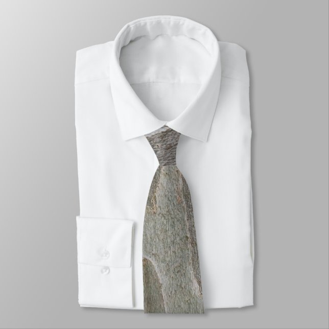 Tree bark pattern neck tie (Tied)