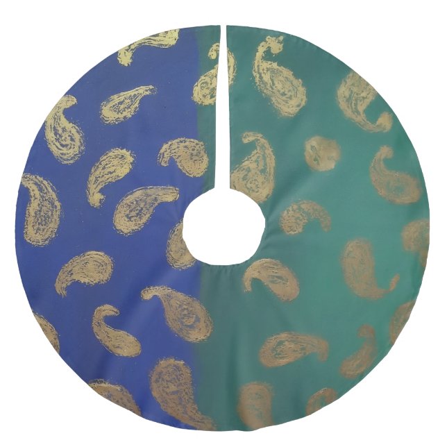 Tree/Crescent Brushed Polyester Tree Skirt (Front)