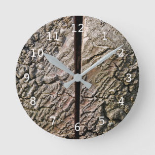 Tree with centre cut round clock