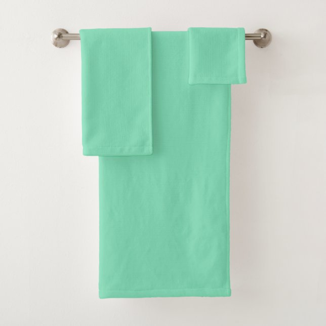 Trend Colour - Minty Green Bath Towel Set (Insitu)
