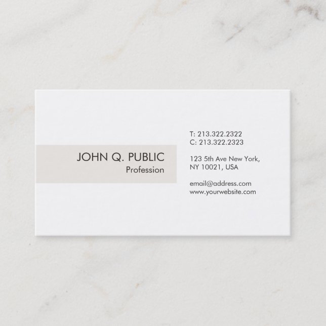Trending Minimalist Plain Chic Design Modern Colou Business Card (Front)